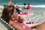 На пляжах Майорки и Ибицы вводится "мягкий" запрет курения